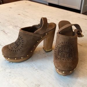 Tory Butch clogs